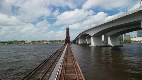 Traintresle Vídeo Stock 240339672