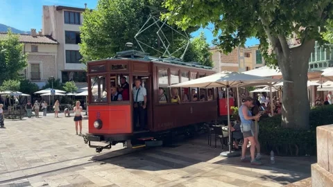 Tram in Soller Video stock 337628939