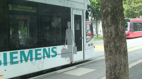 Tramway passes 2 Vídeos de archivo 809739