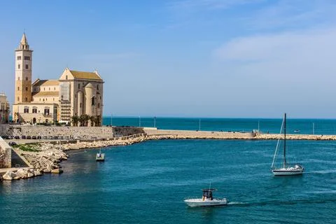 Trani Cathedral Panorama 库存照片