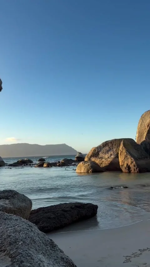 Tranquil Beach with Large Coastal Rock Formations Stock-Footage 339882077
