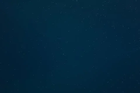 Tranquil Night Sky with Subtle Star Patterns for Serenity and Calm 库存插图