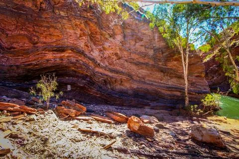 Tranquil pool and rugged landscape at Hammersley Gorge Stock Photos