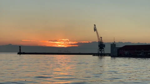 Tranquil scene of sunset with ocean view Vídeos de archivo 164409623