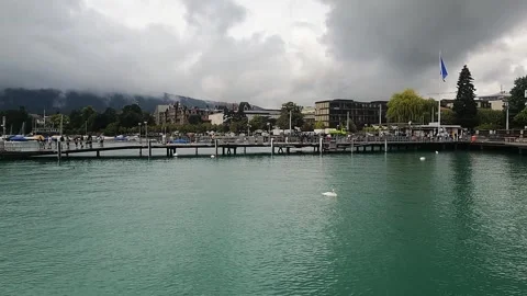 Tranquil waterfront  of Zurich Vídeo Stock 345591622