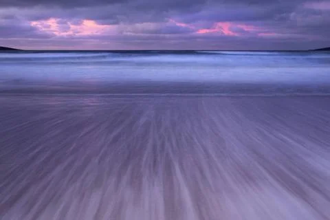Tranquil Wave Patterns on Scarista Beach at sunset, Isle of Harris, Outer ... 写真素材