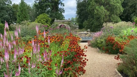 Tranquility in the Gardens at Chatsworth. Stock Footage 159242494