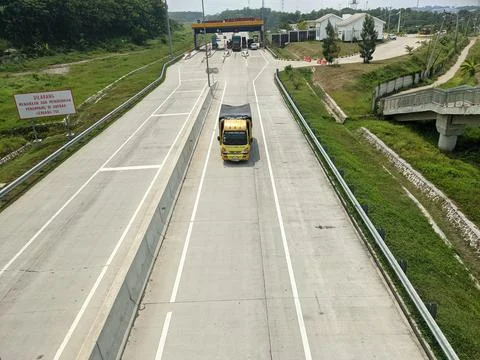 The Trans Java toll gate exit Semarang toll road Indonesia 스톡 사진