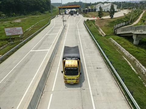 The Trans Java toll gate exit Semarang toll road Indonesia Foto stock