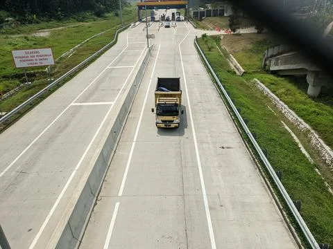 The Trans Java toll gate exit Semarang toll road Indonesia Foto stock
