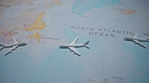 Transatlantic flights between Europe and North America on world map. Stock Footage 330063105