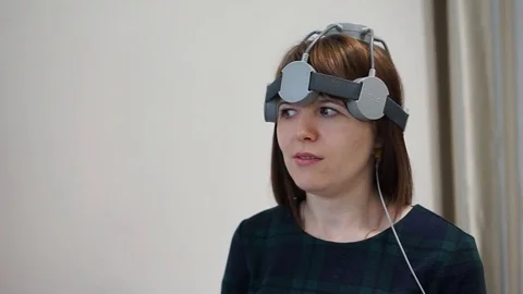 Transcranial magnetic stimulation of the head. Video stock 81416973
