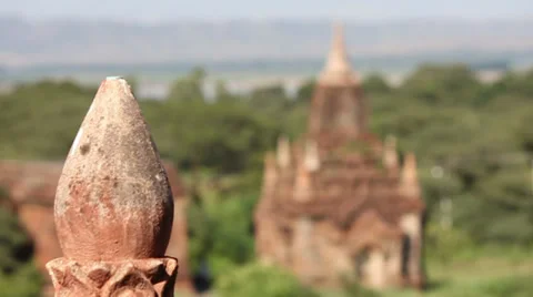 Transfer focus from the spire to the temple Stockbeeldmateriaal 34029232