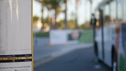 Translink Bus leaving bus stop 스톡 동영상 87291286