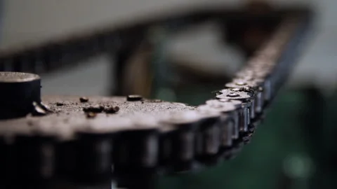 Transmission Chain of an Old Machine Video stock 299767014