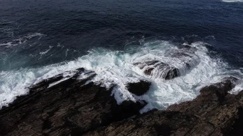 Transparent and cold waters Vídeo Stock 149254368