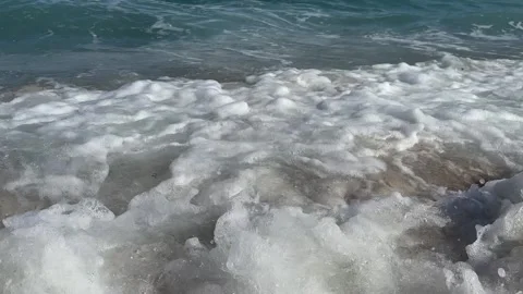 Transparent blue sea waves on clear day, oceans natural motion at beach Stock-Footage 274305679