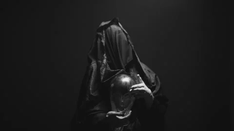 Transparent Head Statue held by a witch Video stock 258977017