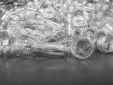 Transparent preform for making plastic bottles for milk, water and other PE.. Foto stock