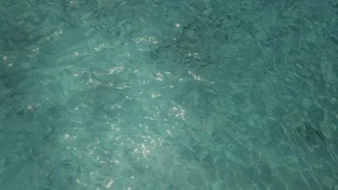 Transparent turquoise waters of the Blue Lagoon in Cyprus Vídeos de archivo 346717226