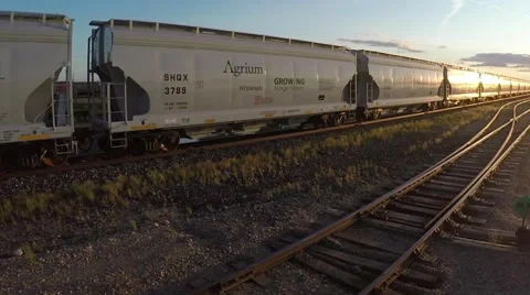 Transport train in a cargo yard 動画素材 54066461