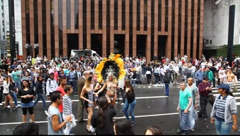 Yumshoq mushuk porno video