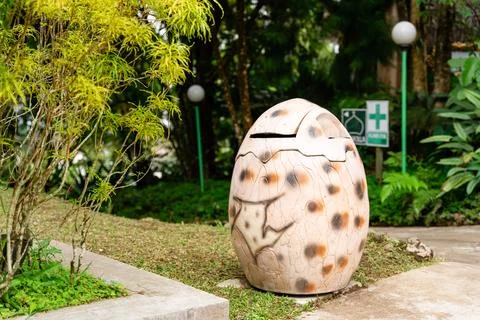 Trash Can in Funland Foto stock