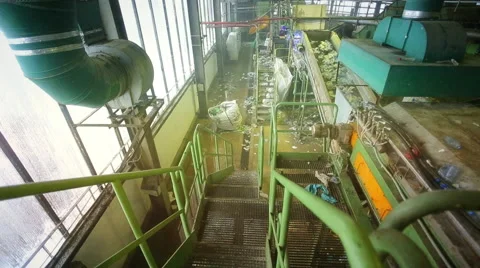 With trash conveyor 스톡 동영상 48679821