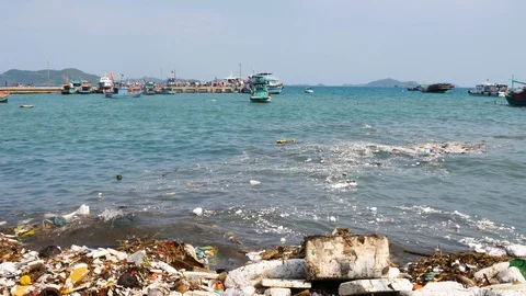 Trash, plastic, garbage, bottle... on the beach 스톡 동영상 94590459
