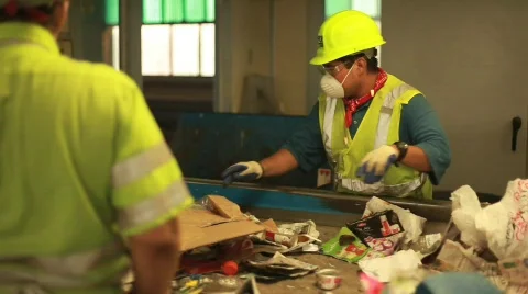 Trash Sorters 動画素材 594080