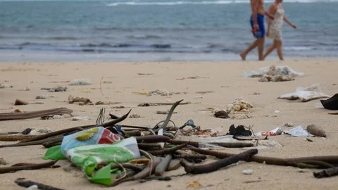 Trash washed up on the beaches of Thailand Stock Footage 122688910