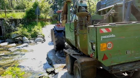 TRATTORE Stock Footage 129772338