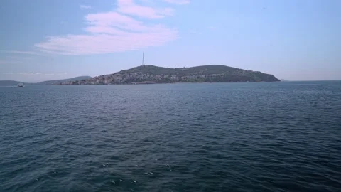 Travel between islands Stockbeeldmateriaal 147677967