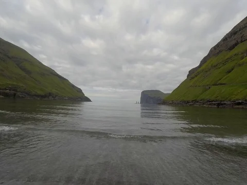 Travel in the countryside Stock Footage