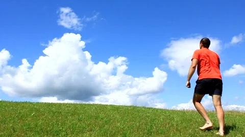Traveler Video stock 737378