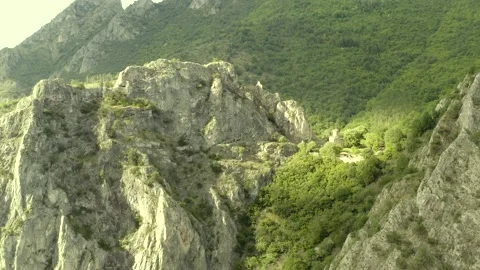 The Traveler Video stock 148988504