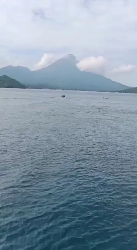 Traveling Video stock 194420023