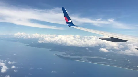 Traveling in a plane Video stock 170758805