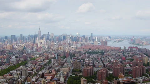 Traversing Manhattan looking North Stock Footage 135944448