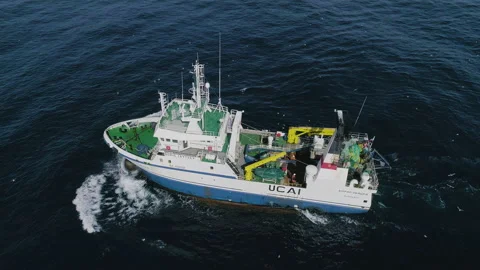 Trawler lifts the trawl. 스톡 동영상 155481626