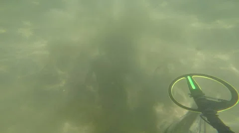 Treasure hunter at work underwater, find - a gold ring Stock Footage 54108163