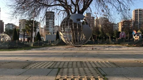 Tree and earth globe Video stock 146099359