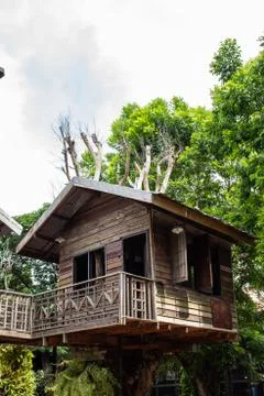 Tree house in the garden Foto stock