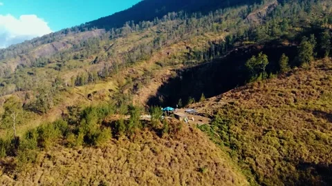 On the trek to Mount Rinjani Vidéo 288837577