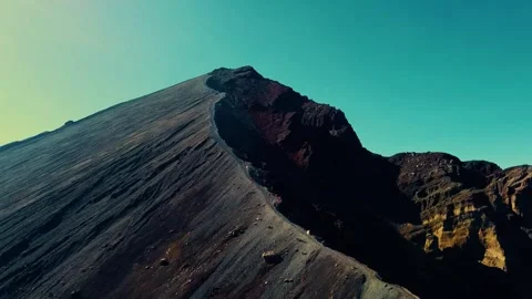 On the trek to Mount Rinjani Vidéo 288838037