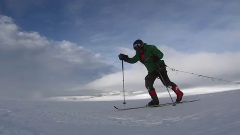 Trekking on an arctic place Video stock 79978080