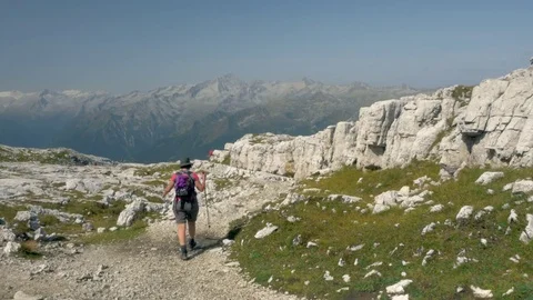 Trekking Video stock 80133944