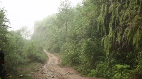 Trekking with huge backpack at himalayan mountains, Nepal Stock Footage 32422356