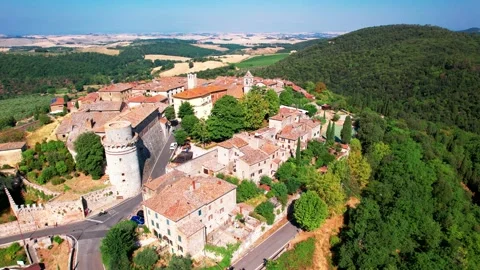 Trequanda Aerial drone circle 4k view mediaval-Tuscany Italian town ancient wall 스톡 동영상 202591492