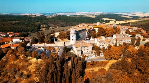 Trequanda Aerial drone orbit 4k view mediaval-Tuscany Italian town ancient wal 스톡 동영상 202591655